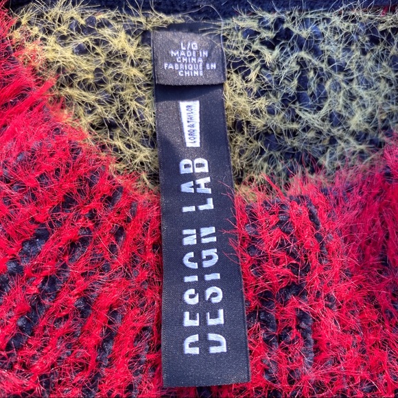 Design Lab L&T Colorful Heavyweight Fuzzy Sweater - Picture 7 of 7